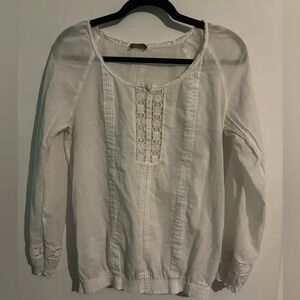 Womens tailored Cream cotton and lace GDM Grain‎ De Malice top. Approx sz sm